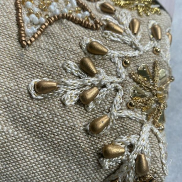 CYNTHIA ROWLEY 25" x 83" Embroidered Wreath Motif Mantel Scarf Christmas XMAS - Picture 7 of 10